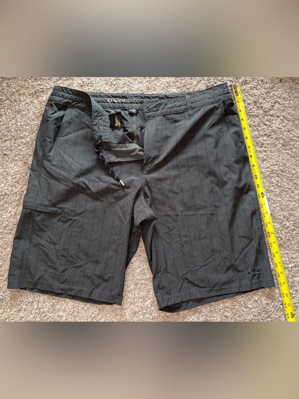 O'Neill Men's Black/Gray Pinstripe Performance Shorts Size 36